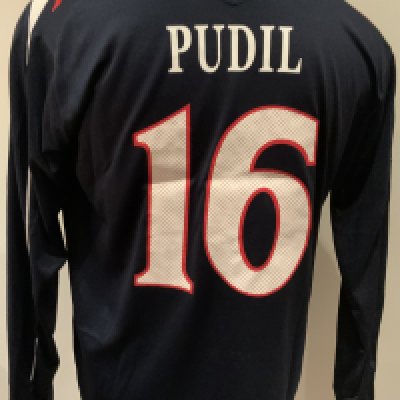 Slavia Prague 2007 - 2008 Match Worn Football Shirt: Black long sleeve shirt with Europa League badging to sleeves. Pudil 16 to rear. Worn during the 1-1 draw against Tottenham on 21 February 2008. Player played the whole match and was also booked. 