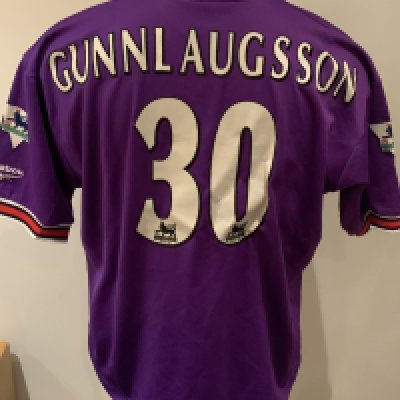 Bolton Wanderers 1997 - 1998 Match Worn Football Shirt: Purple short sleeve shirt with Premier League badges to sleeves. Gunnlaugsson 30 to rear.