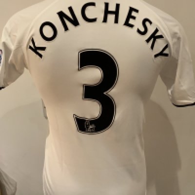 Fulham 2008 - 2009 Match Worn Football Shirt: White short sleeve shirt with Premier League badges to sleeves. Konchesky 3 to rear. Worn v Tottenham on 15 November 2008. Fulham won 2-1.