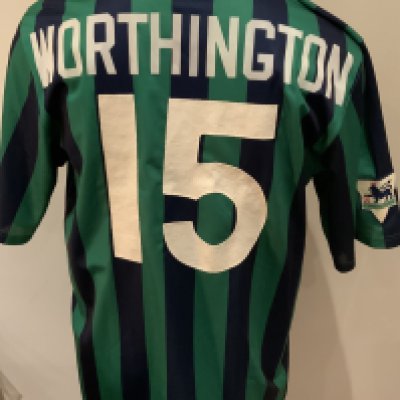 Leeds United 1995 - 1996 Match Worn Football Shirt: Blue and green short sleeve shirt with Premier League badges to sleeves. Worthington 15 to rear.