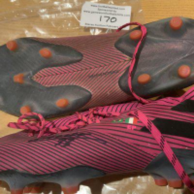 Italy Chelsea And West Ham Match Worn Emerson Signed Football Boots: Both boots are signed by player without dedication. Initials EP embroidered to both boots. Brazil and Italy flags to both also. 