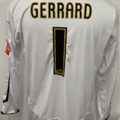 Nottingham Forest 2004 - 2006 Match Worn Football Shirt: White long sleeve goalkeeper shirt with Coca Cola Football League badging to sleeves. Gerrard 1 to rear. 