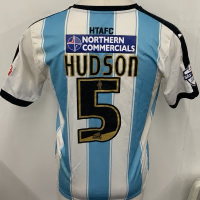 Huddersfield Town 2015 - 2016 Home Match Worn Football Shirt: Blue and white short sleeve Puma shirt with Sky Bet League badging to sleeves. Hudson 5 to rear. Shirt is unwashed. 