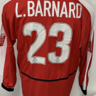 Bristol City 2007 - 2008 Match Worn Football Shirt: Black short sleeve shirt. Number 23 L Barnard to rear. Coca Cola sleeve badging 
