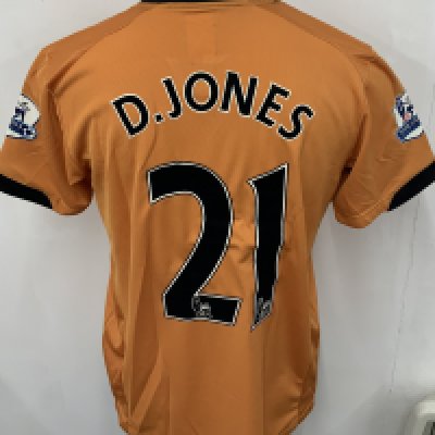 Wolves 2009 - 2010 Match Worn Football Shirt: Gold short sleeve shirt. Number 21 Jones to rear. Premier League badging. 