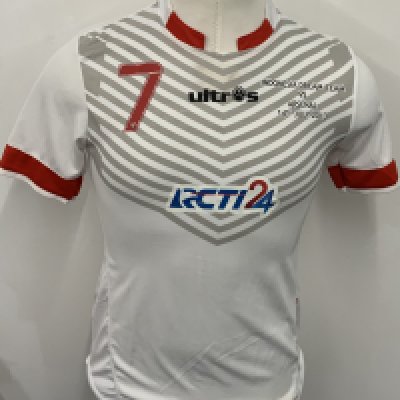 Indonesia 2013 - 2014 Match Worn Football Shirt: White short sleeve shirt. Number 7 Salossa. Worn in a friendly fixture v Arsenal on 14 July 2013.