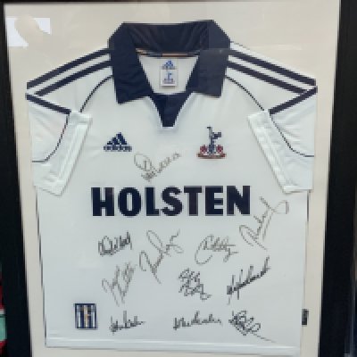 Tottenham 2000 - 2001 Framed Signed Football Shirt: Squad signed original Adidas Holsten shirt by 11 including Ferdinand. Frame measures approximately 32 inches by 27 inches. No COA. Not for posting. 