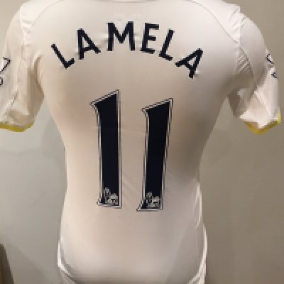 Tottenham 2014 - 2015 Match Worn Football Shirt: White short sleeve shirt with Premier League badging to sleeves Lamela 11 to rear. 
