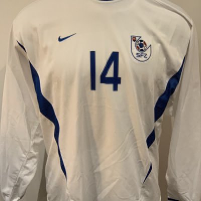 Slovakia 2002 Match Worn Football Shirt: White long sleeve shirt with number 14 to rear. Worn by Marek Mintal. 