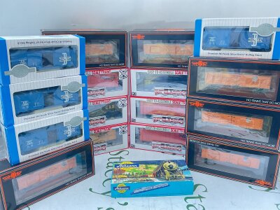 A Collection Of Boxed H0 Gauge Wagons. Various Makes,No Reserve.
