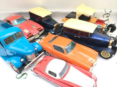 A Collection Of Various Tinplate Cars, Friction And zBattery Powered. No Reserve. From A Lifetime Private Collection.