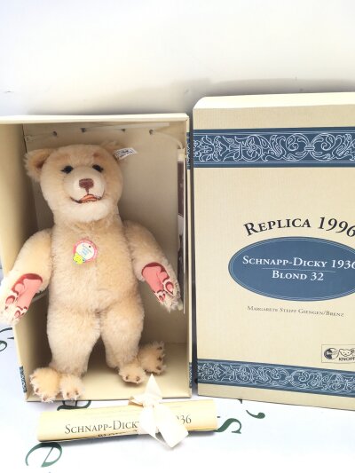 A Boxed Steiff 1996 Replica Of Schnapp-Dicky 1936. No Reserve.