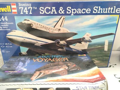 2 X Boxed Model Kits By Revell, A Boeing 747 Sca And Space Shuttle 1/144 Scale And A Star Trek Voyager Kazon Fighter.(2)