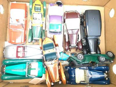 A Box Containing Loose Franklin Mint Dicast Mostly With Tags. Some Have Missing Parts. No Reserve.