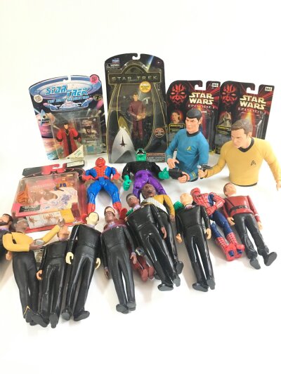 A Collection Of Loose And Carded Figures Including Star Trek, Star Wars Etc And A AMT Model Of The Enterprise.No Reserve.