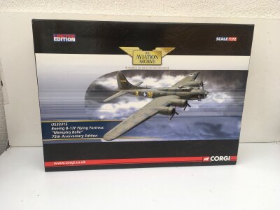 Boxed Corgi Aviation Archive model featuring a Boeing B17F Flying Fortress  MEMPHIS BELLE. US33315 limited edition 1:72 scale. No reserve.