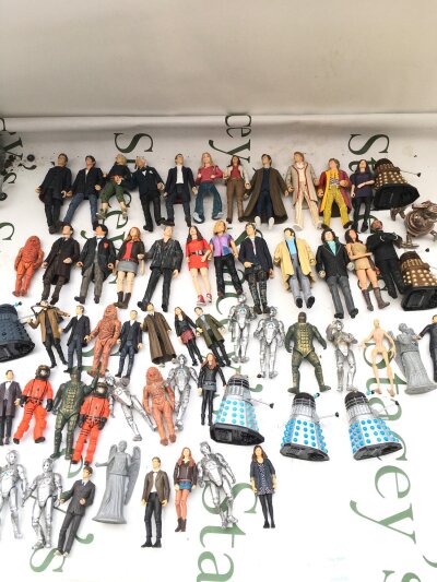 A Box Containing A Large Collection Of Doctor Who Figures And Tardis. No Reserve.