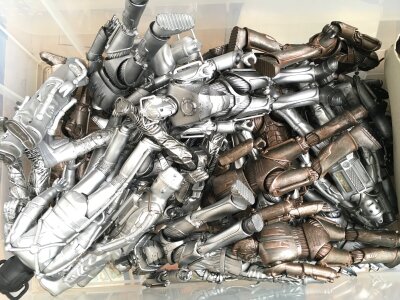 A Box Containing Doctor Who Figures Including Various Cyber Men. No Reserve.