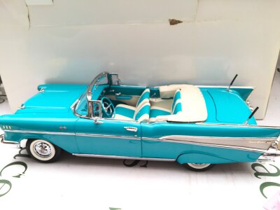 A Boxed Danbury Mint 1957 Bel Air Convertible 1/12 Scale.