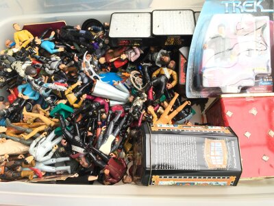 A Box Containing Mainly Loose Star Trek Figures. No Reserve.