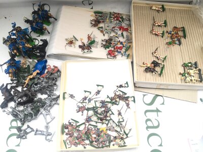 A Collection Of Various Plastic And Metal Toy Soldiers Including Britains. No Reserve.
