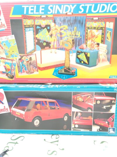 A Boxed Sindy Land Rover And A Tele Sindy Studio. No Reserve.