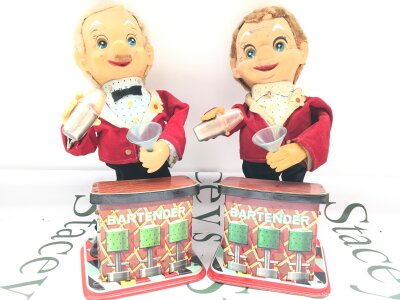 2 Rosko Charlie Weaver Smokin Bartenders. No Reserve. (2).