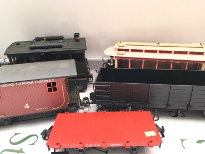 A Collection Of G gauge Wagons And Loco (A/F) with A Collection Of Track And A Boxed Platform.(3).