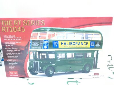 A Boxed Sunstar 1948 RT1045 Route Master Bus. Sealed In Polystyrene.1/24 Scale.