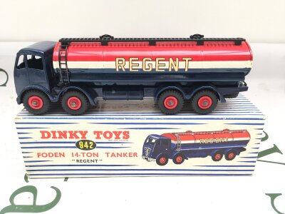 A Boxed Dinky Supertoys Foden 14-Ton Tanker Regent #942.