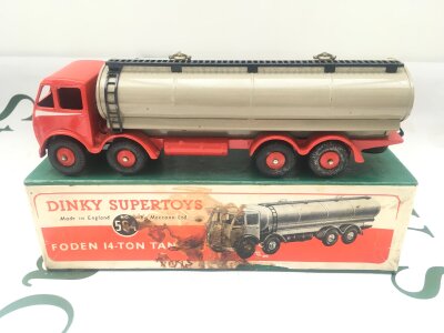 A Boxed Dinky Supertoys Foden 14-Ton Tanker #504.