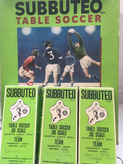 A Small Collection Of Subbuteo, some Damage And No Pitch. No Reserve.