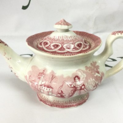A circa 1840 J&R Godwin small teapot. Shipping category D.