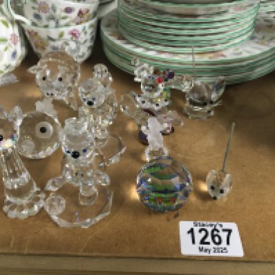 A small collection of crystal ornaments. NO RESERVE