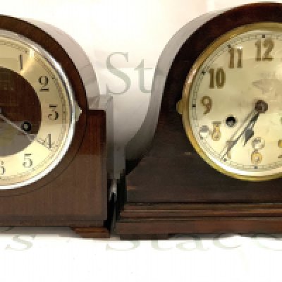 2 1930s mantle clocks. (D)
