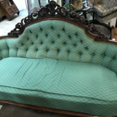 Victorian Chaise Longue (190cm wide) and sofa (163cm wide 100cm tall)