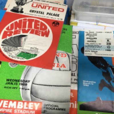 A Collection of speedway programs football programs and magazines. NO RESERVE