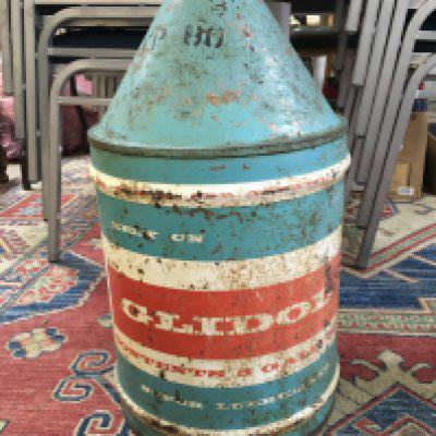 Vintage pointed top Glidol lubricants can. This lot cannot be posted