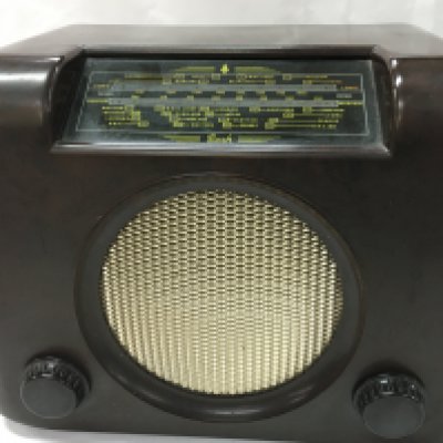 A vintage Bush Radio, Type DAC 90 A serial no 73/78680. Seen working. Postage category C