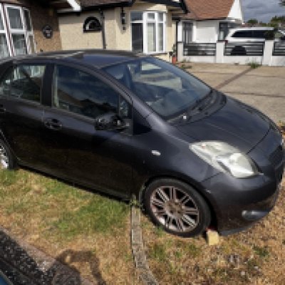 Toyota Yaris 1.3 VVT-i SR 5dr, Current MOT with advisory&#2013266057۪s exp. Oct 25. Mileage 80,250 miles at last MOT.
