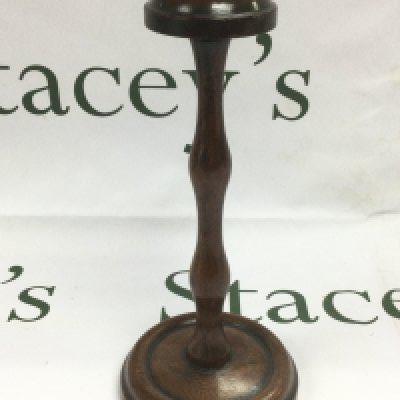 A mahogany wig stand, approx height 23.5cm. Shipping category B.