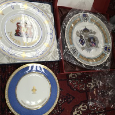 Collectors plates including Spode, Doulton. This lot cannot be posted