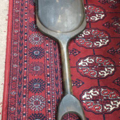 A hardwood mulch corn spade , 76cm long.