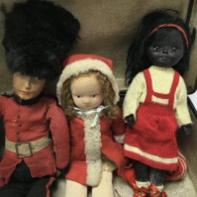 A collection of various vintage dolls. Postage C