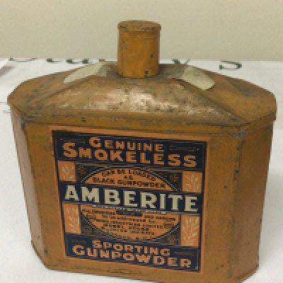 A Rare unopened tin of Smokeless Gun Powder Amberite Sporting gun powder.hight 15cm. PLEASE NOTE AN EXPLOSIVE CERTIFICATE IS REQUIRED TO BUY THIS LOT.