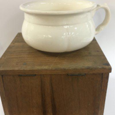 A Maritime artefact, very rare to find Union Castle line ships cabin Gazunder in original box . 25cm wide.