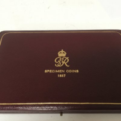 A cased quality set of 1937 Specimen coin set.