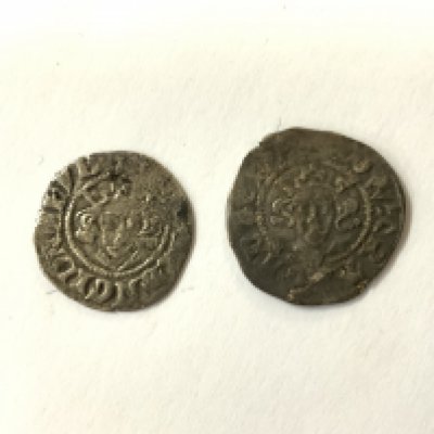 2 Edward 1st Pennies 1272-1307, from 1877 Montrave coin hoard with certificates from Coin craft. (A)