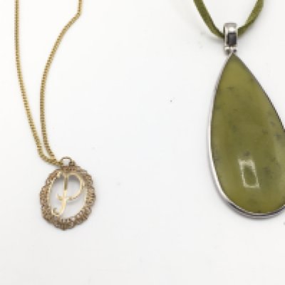 Two necklaces with pendants. Postage A. NO RESERVE