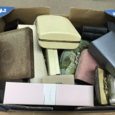 A mixed collection of costumes jewellery including some silver examples. NO RESERVE